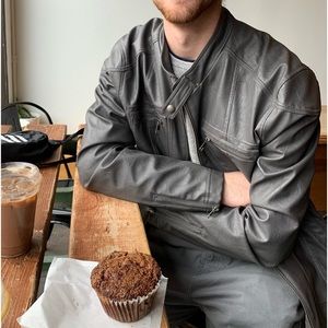 mens L bomber jacket grey